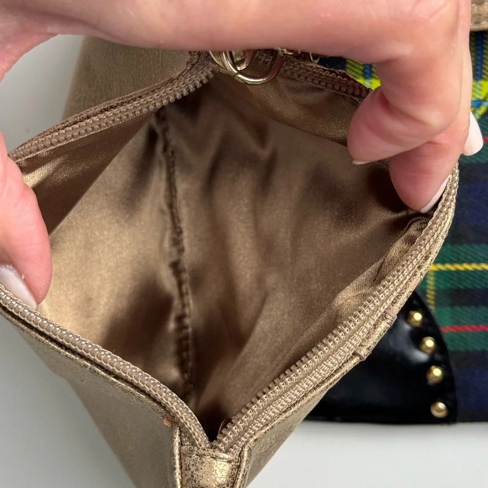 ✨ Bundle: Express Gold Wristlet + MAC Plaid Pouch